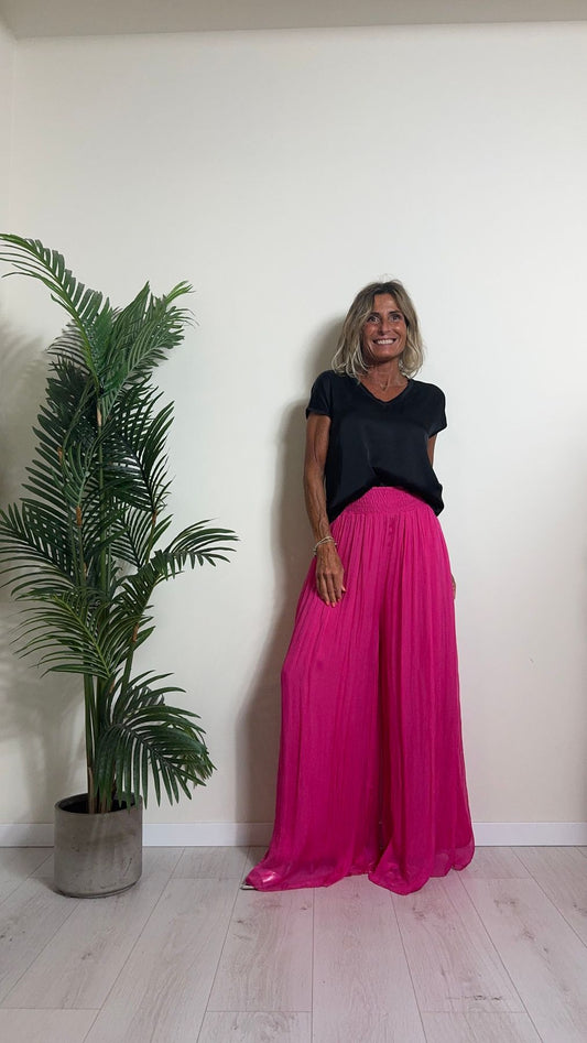 VICOLO - TB0039 - BLUSA VISCOSA, MANICA ALETTA, SCOLLO A V, STONDATA