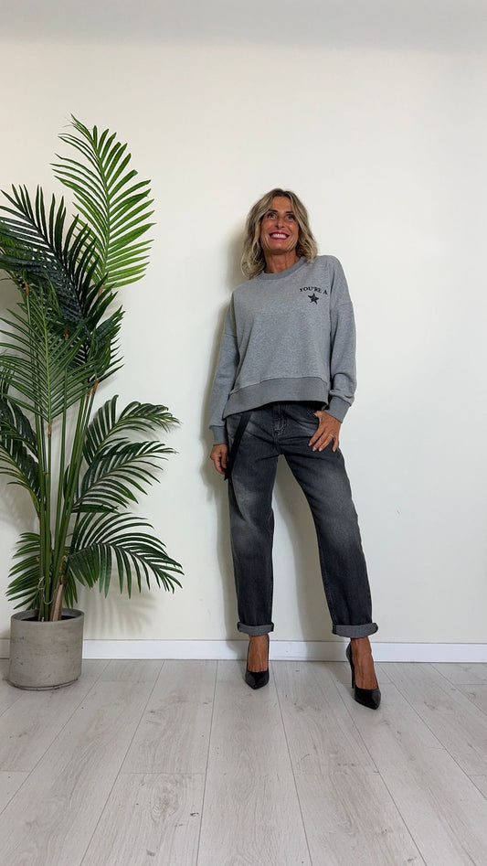 SUSYMIX - 10683 - FELPA IN COTONE GARZATO CON SCRITTA RICAMO E STELLA PAILLETTES