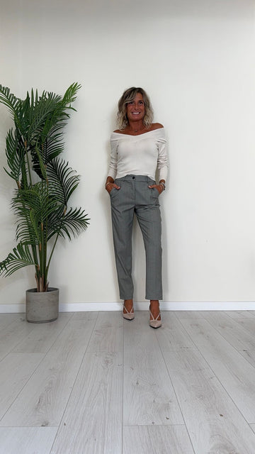 VICOLO - 77139S - MAGLIA VISCOSA CROPPED, MOTIVO SCOLLO A V COSTINE