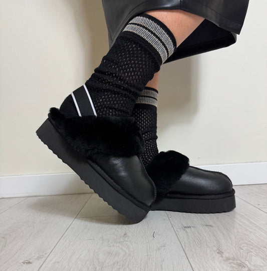 DIVINE FOLLIE - 3635P45