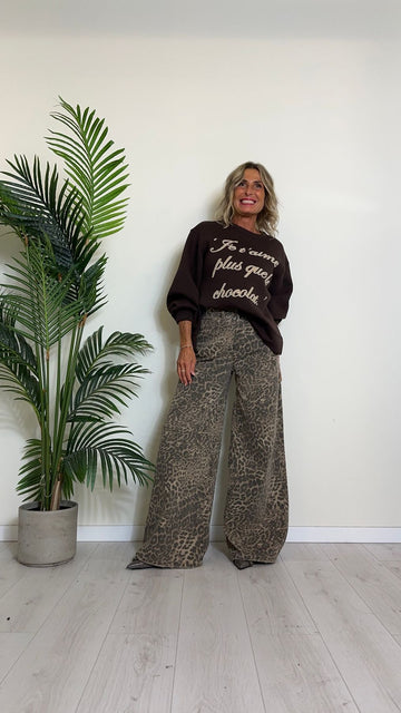 VICOLO - RS0306 - FELPA COTONE FELPATO CON SPACCHI LATERALI SCRITTA EFFETTO TEDDY "JE T'AIME PLUS QUE LE CHOCOLAT"