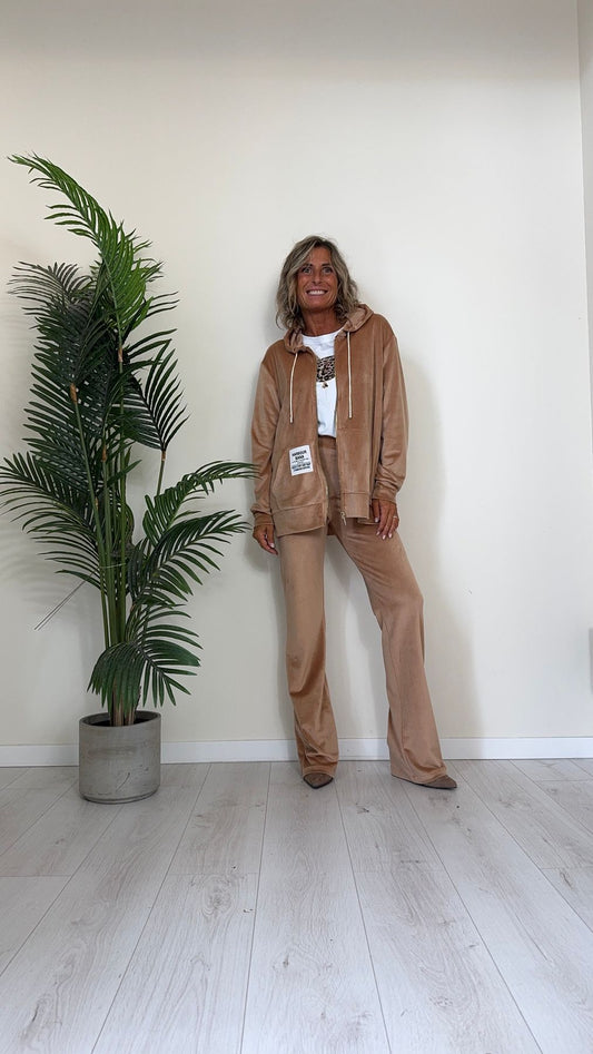 CELLOFUN - 2424F - FELPA CINIGLIA CON CAPPUCCIO, PATCH E FRANGE A CONTRASTO MANICHE, FUL ZIP