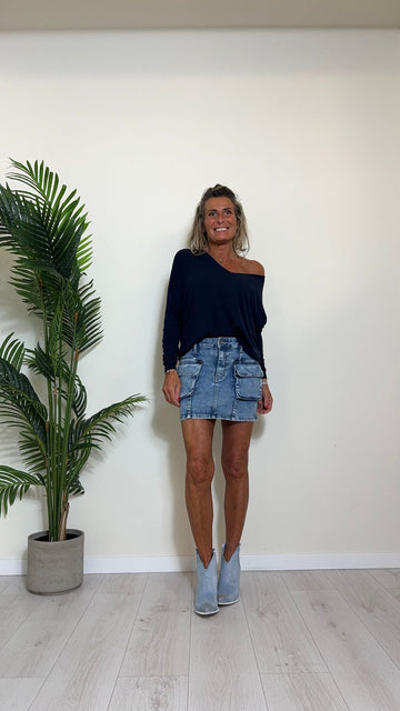 VICOLO - 22005B - MAGLIA VISCOSA SCOLLO A V CALATA