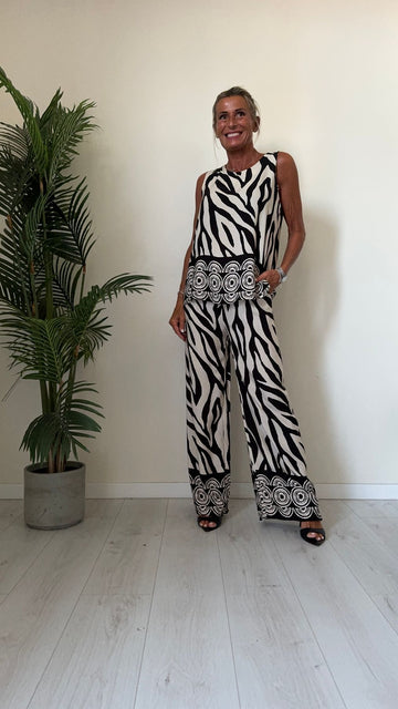 DAFNE - U9600P21 - TOP FANTASIA SAFARI CON LACCETTO NUCA, 100%VISCOSA