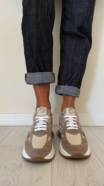 DIVINE FOLLIE - AIA6/ALEXISS01P63 - SNEACKER PELLE CON INSERTI LAMINATI, FONDO GOMMA 5 CM