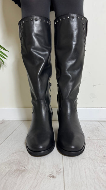 DIVINE FOLLIE - V600P65