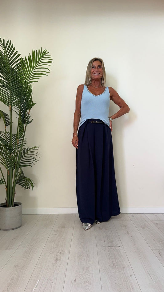 DAFNE - HZ209027P19 - PANTALONE AMPIO, FLUIDO, UNA PINCES CON CINTURA ED  ELASTICO RETRO