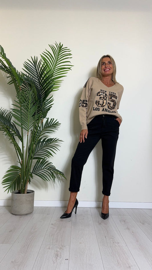 DAFNE - 12273P28 - MAGLIA "NEW YORK 35" CON PAILLETTES, SCOLLO A V