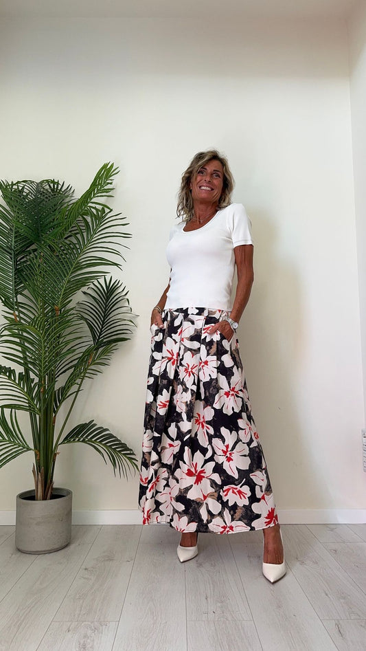 DAFNE - 6143P22 - MAGLIA VISCOSA SLIM FIT CON SCOLLO A MADONNA E PROFILI LUREX