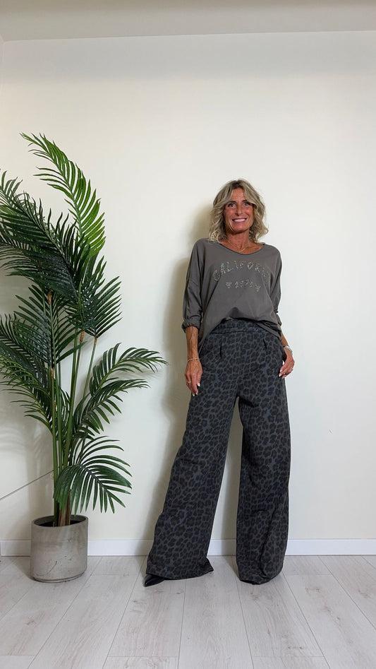 TWEED - C981919P19 - T-SHIRT COTONE CALDO CON SCOLLO A V RITORTO E RICAMO "CALIFORNIA 1979" CON FILO LUREX