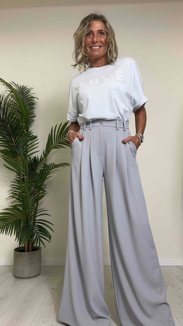 PLEASE - T0RNATF000 - T-SHIRT COTONE STAMPA RICAMATA CON MICROPAILLETTES "LOVE"