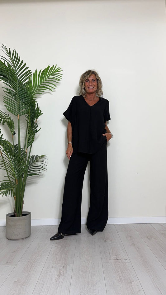 GIORGIA & JHONS - 60360SS24 - BLUSA AMPIA VISCOSA(90%) MANICA SCESA SCOLLO A V E BUGIA CENTRALE