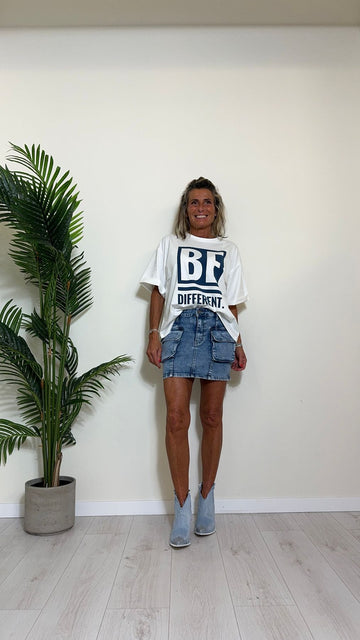 SUSYMIX - 10242 - T-SHIRT COTONE OVER STAMPA "BE DIFFERENT"