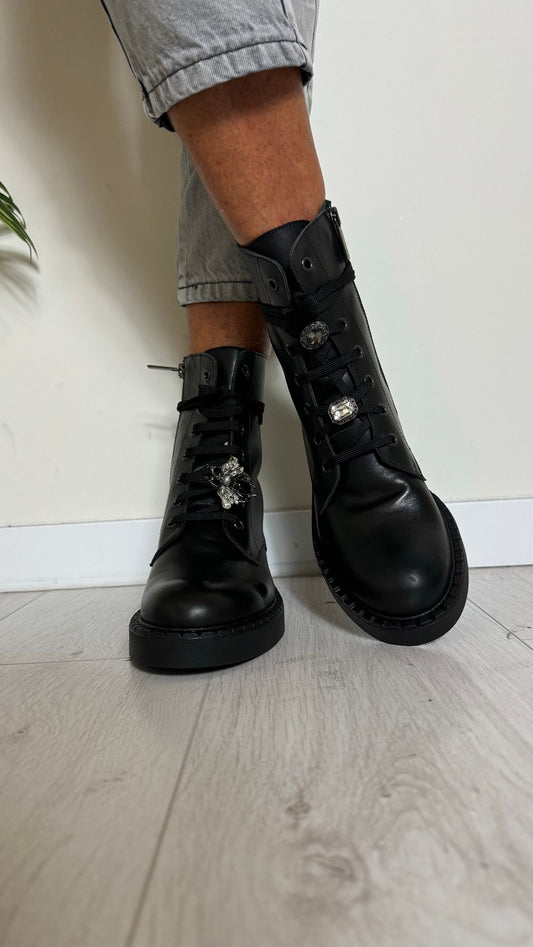 DIVINE FOLLIE - 080P63 - ANFIBIO VITELLO CON CHARMS