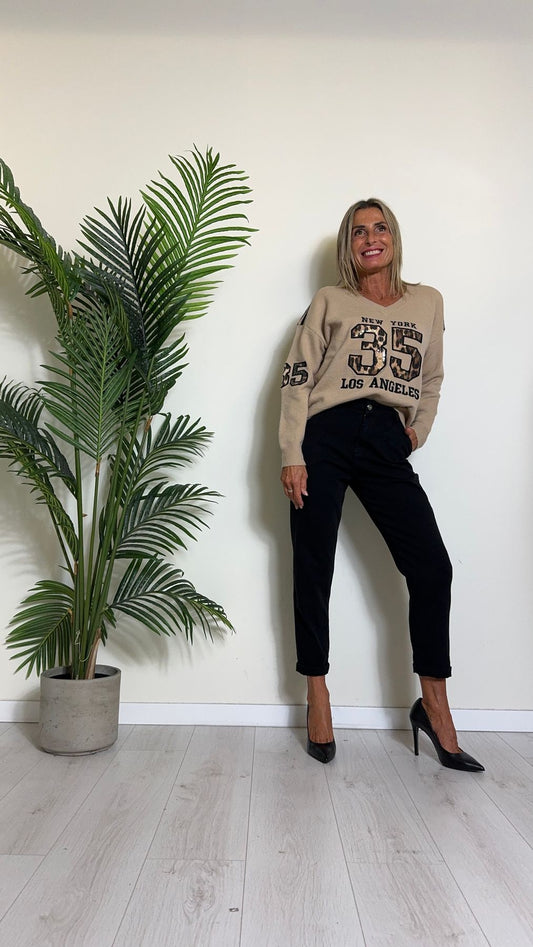 DAFNE - 12273P28 - MAGLIA "NEW YORK 35" CON PAILLETTES, SCOLLO A V