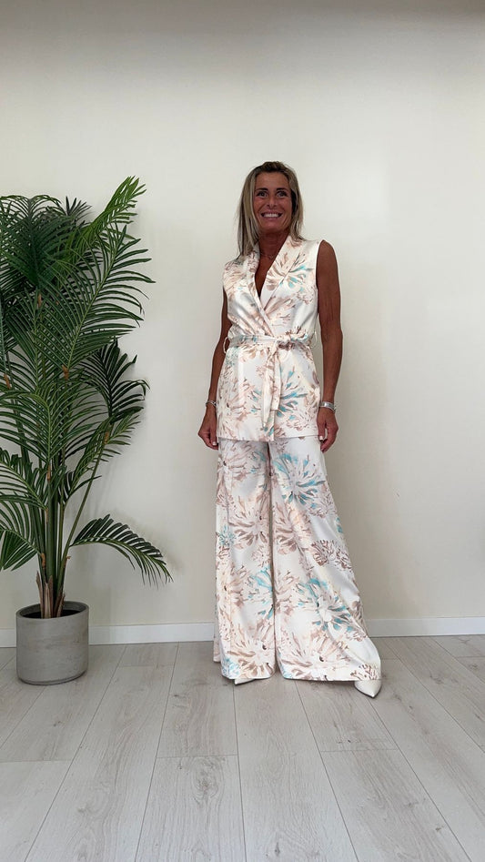 GIORGIA & JHONS - 60281SS24 - GILET LUNGO FANTASIA DELICATA CON FUSCIACCA