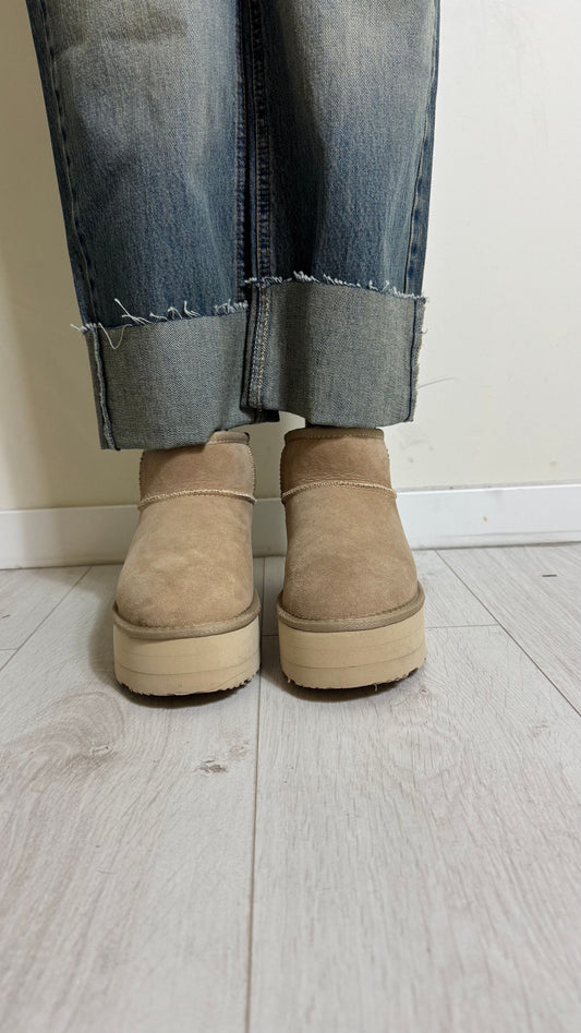 DIVINE FOLLIE - 362P45