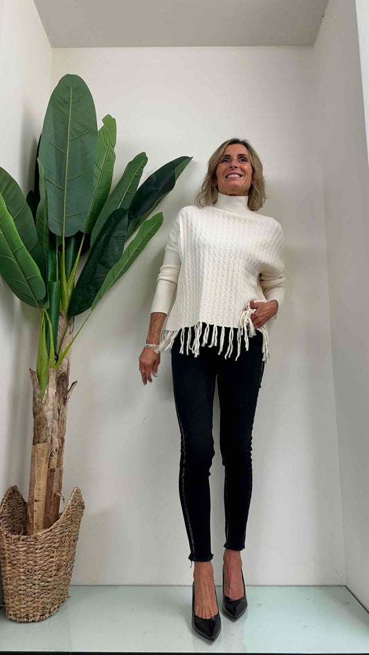 DAFNE - ZS1182P26 - MAGLIA VISCOSA TRECCINE E FRANGE