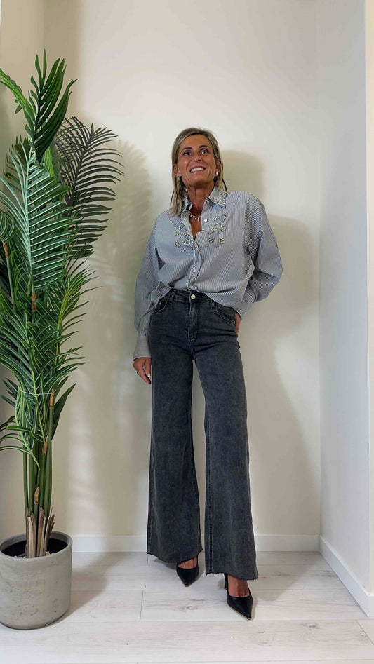 DAFNE - J2135P27 - CAMICIA 100%COTONE BACCHETTATA, CRISTALLI INCASTIONATI, BOTTONE MADREPERLA