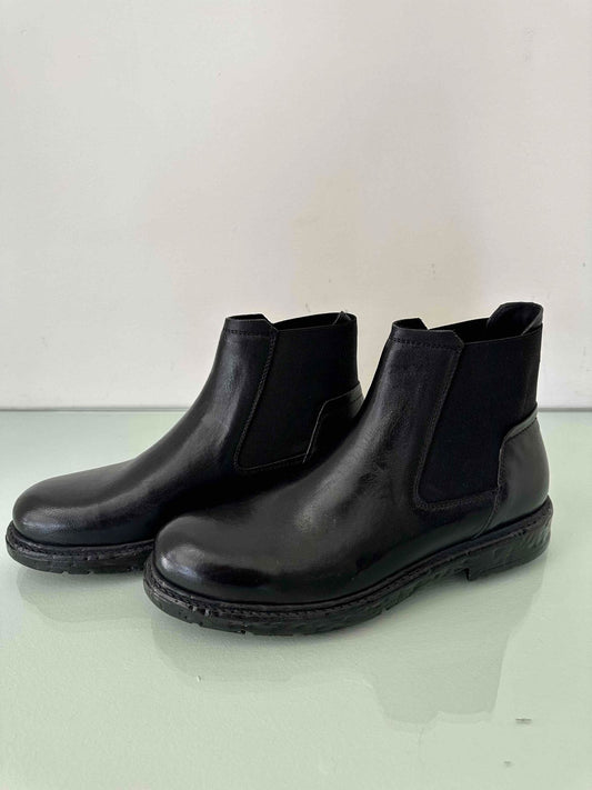 DIVINE FOLLIE - 1355P57 - BEATLES PELLE