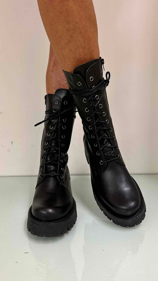 DIVINE FOLLIE - DFI901P45 - ANFIBIO PELLE FONDO GOMMA 4 CM