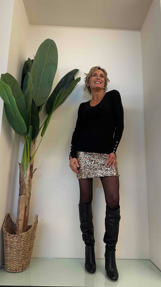 DAFNE - C3220P23 - MAGLIA SCOLLO A V AMPIO, VISCOSA COSTINE, BOTTONI GIOIELLO