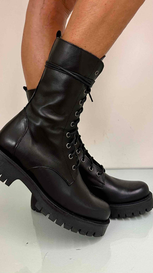 DIVINE FOLLIE - DFI901P45 - ANFIBIO PELLE FONDO GOMMA 4 CM