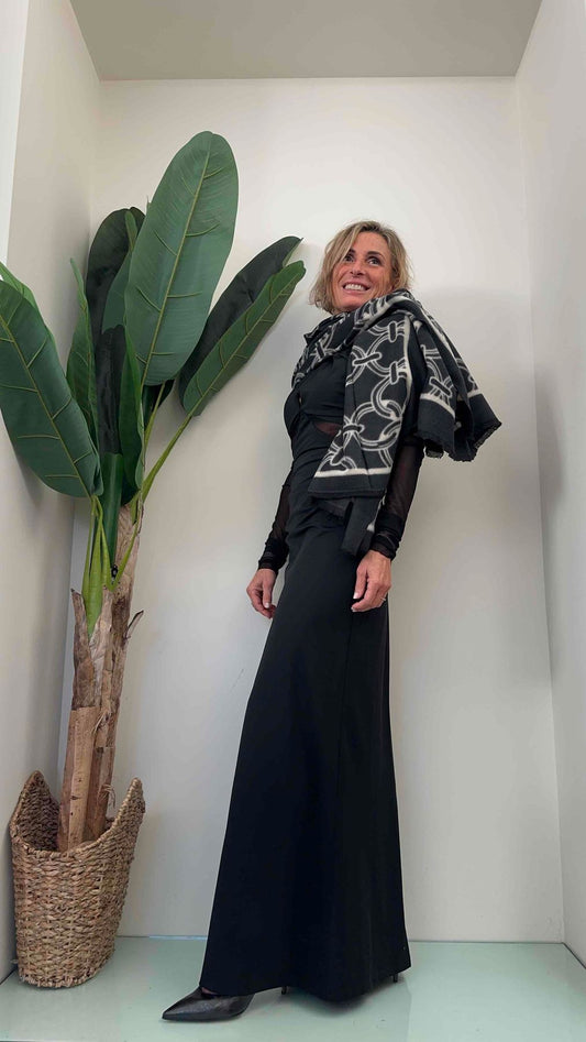 DAFNE - SCVICAP10 - SCIARPONA100% VISCOSA STAMPA ATENE ORLO SFRANGIATO