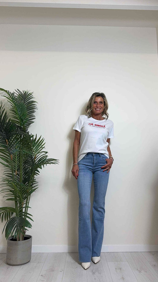 DAFNE - TS100GOMP13 - T-SHIRT COTONE STAMPA RILIEVO COMMATA "I'M SINGLE"