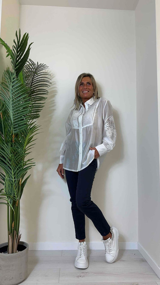DAFNE - V7259P29 - CAMICIA 100% VISCOSA CON DAVANTINI E RICAMO MANICHE